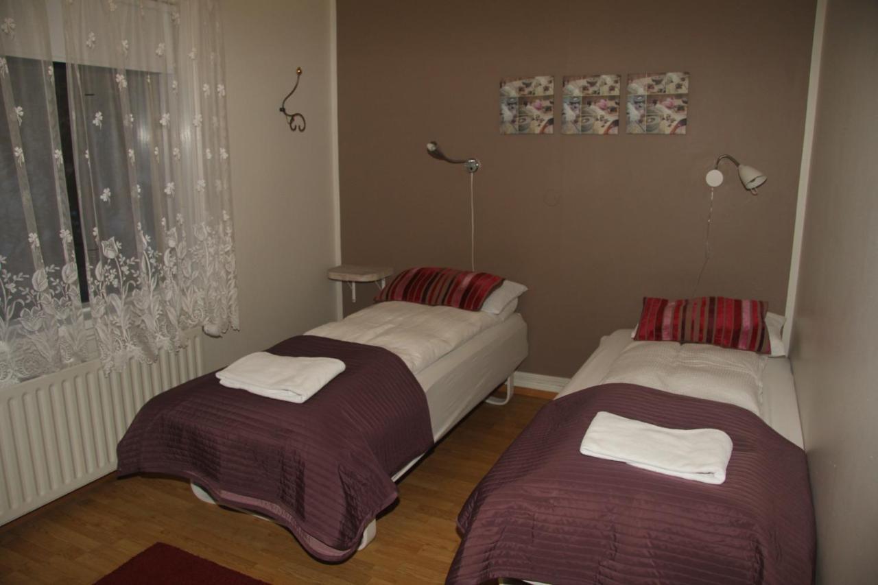 Gula Villan Guesthouse 阿克雷里 外观 照片