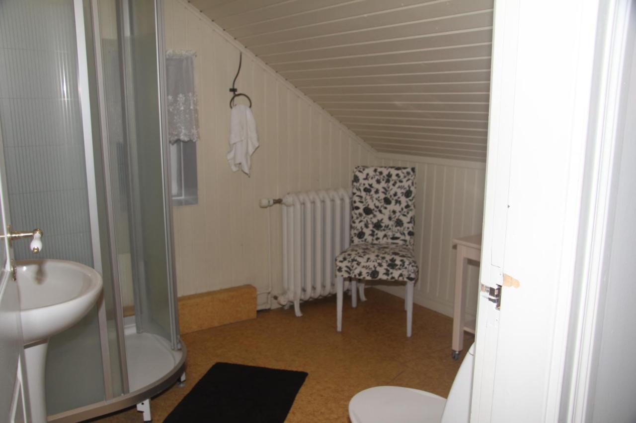 Gula Villan Guesthouse 阿克雷里 外观 照片