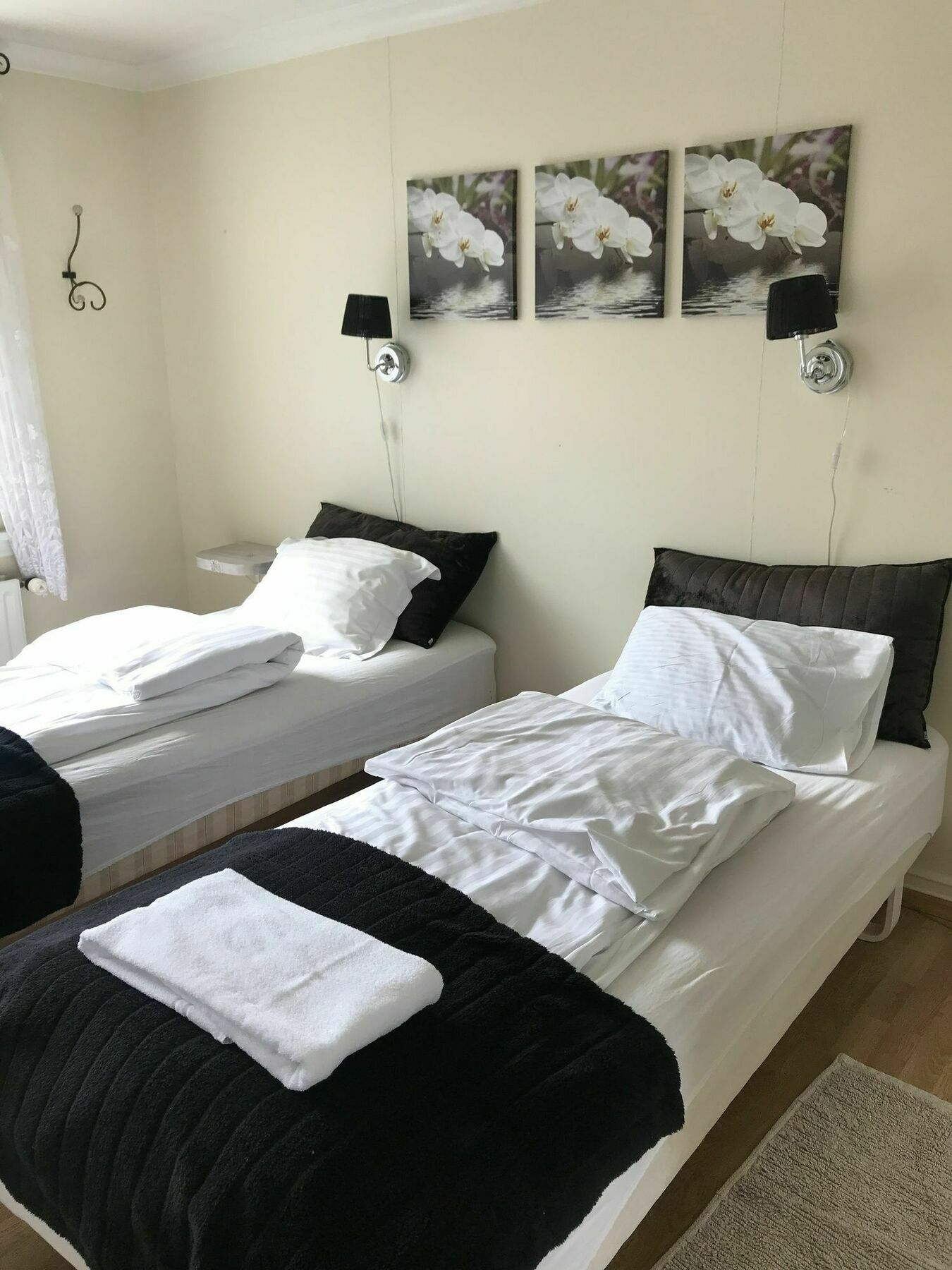 Gula Villan Guesthouse 阿克雷里 外观 照片