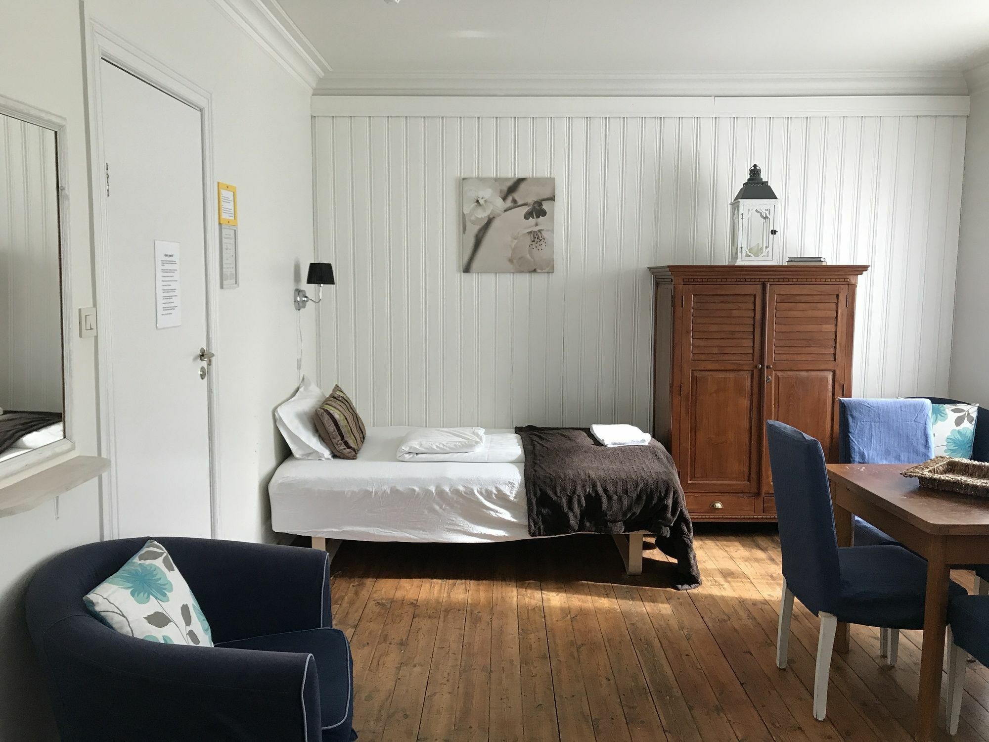 Gula Villan Guesthouse 阿克雷里 外观 照片