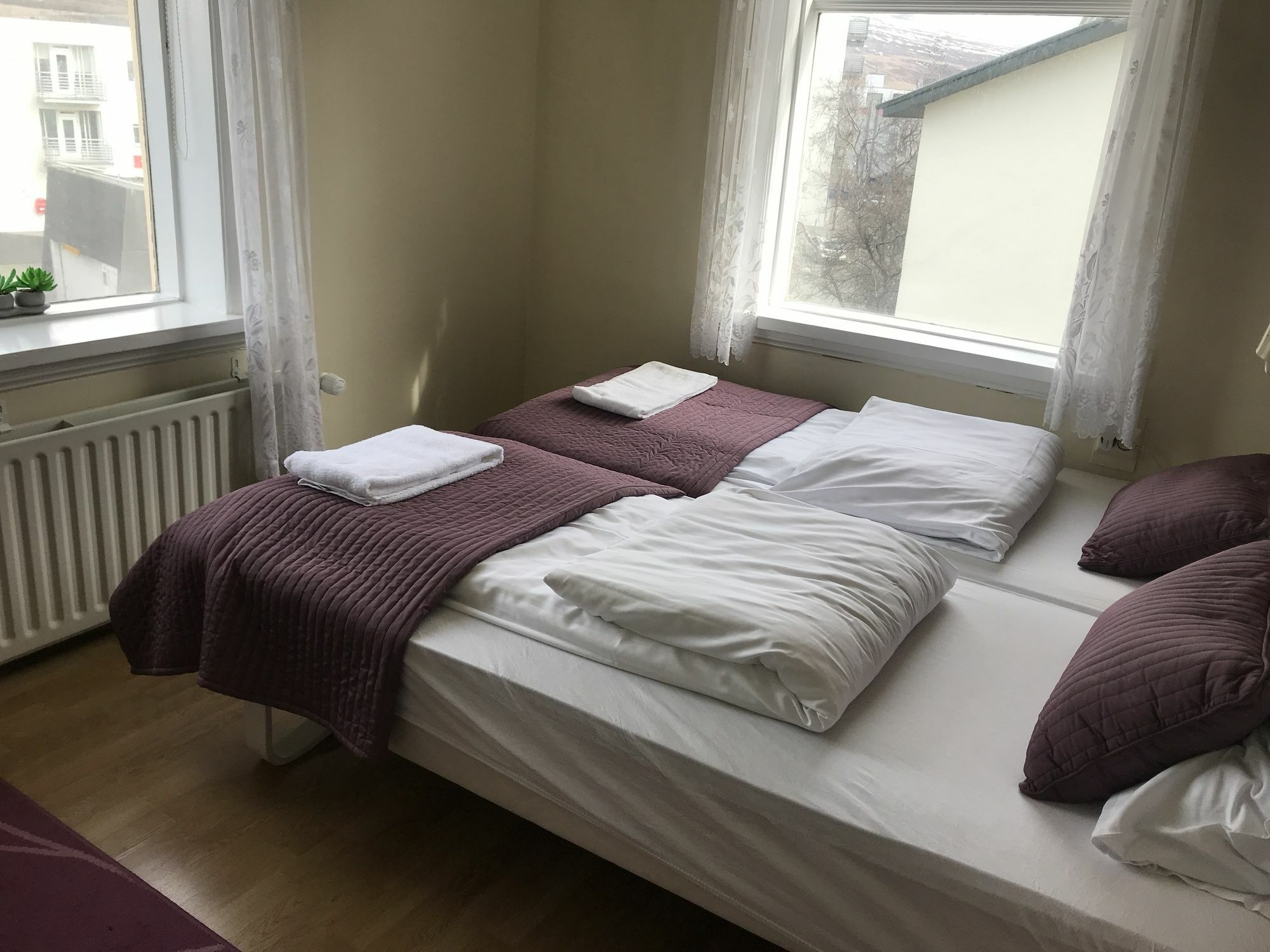 Gula Villan Guesthouse 阿克雷里 外观 照片