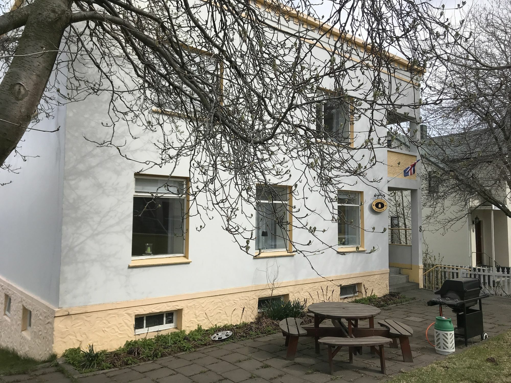 Gula Villan Guesthouse 阿克雷里 外观 照片